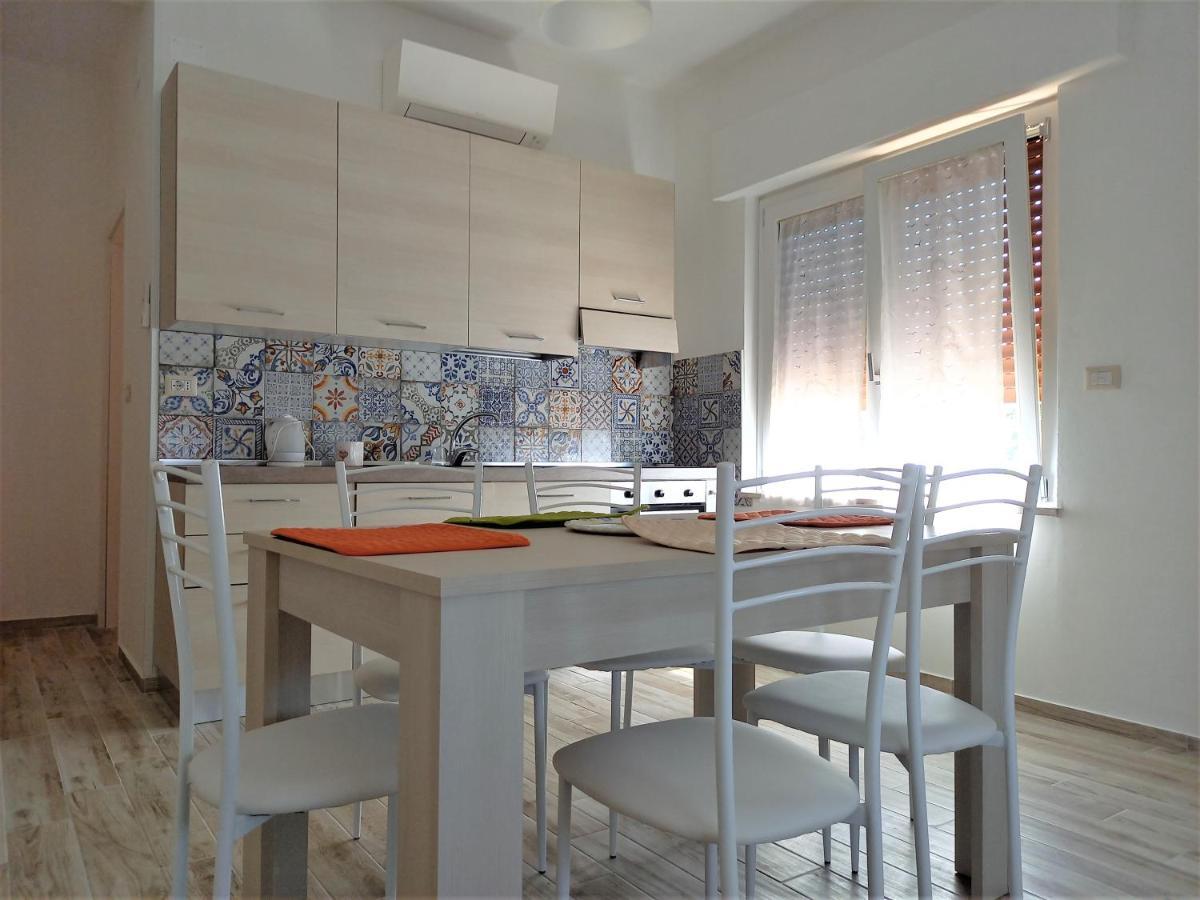 B&B La Vela Villa Rosa Di Martinsicuro Eksteriør billede