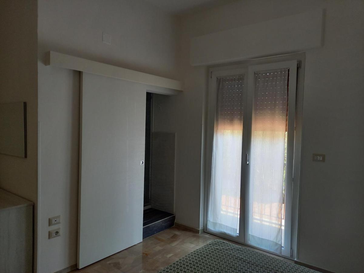 B&B La Vela Villa Rosa Di Martinsicuro Eksteriør billede